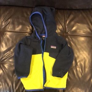 Patagonia micro d snap-t fleece jacket.